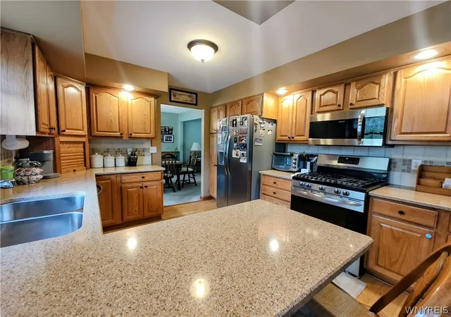 Photo 4 of Single family home for sale at 1616 Lakeview Rd, Lake View, NY 14085 | MLS# B1698682 | Listing updated on 2026-08-02