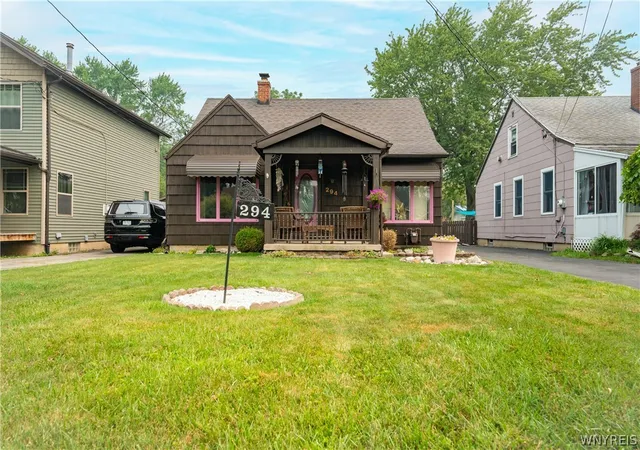 1st image of 294 North Ave, Buffalo, NY 14224 | MLS# B1700112