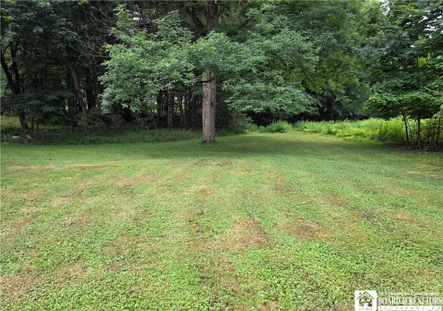 3rd image of 4992 Potter Rd, Mayville, NY 14757 | MLS# R1700257