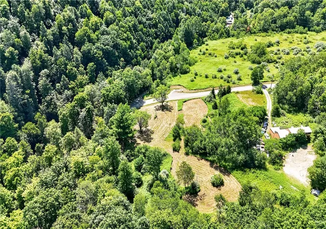 5th image of 407 Reniff Rd, Baldwin, NY 14859 | MLS# R1700550