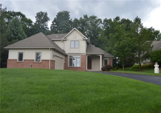 1st image of 11 Harrington Dr, Fairport, NY 14450 | MLS# R1700346