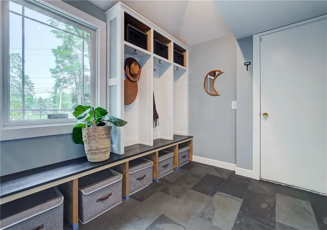4th image of 1193 Marsh Rd, Pittsford, NY 14534 | MLS# R1699428