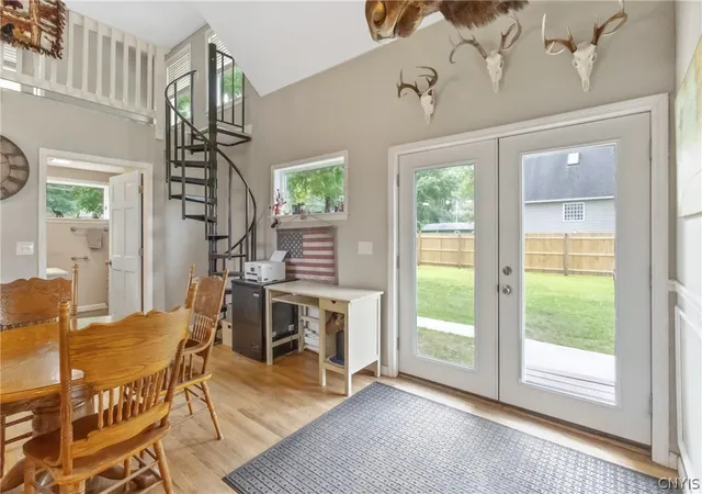 Photo 4 of Single family home for sale at 1082 Lynch Rd, Baldwinsville, NY 13027 | MLS# S1700522 | Listing updated on 2026-08-01
