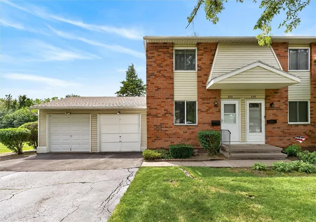 1st image of 222 Fox Run, Rochester, NY 14606 | MLS# R1699111