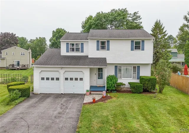 Photo 1 of Sale Pending at 5354 Vineyard Dr, Clay, NY 13041 | MLS# S1700305 | Listing updated on 2026-07-30