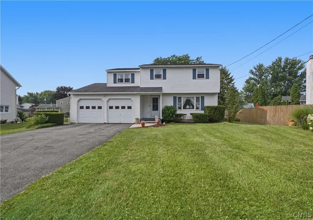 Photo 2 of Sale Pending at 5354 Vineyard Dr, Clay, NY 13041 | MLS# S1700305 | Listing updated on 2026-07-30