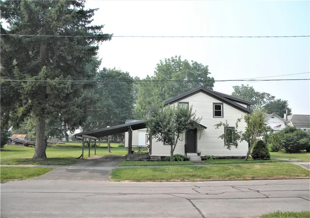 1st image of 15 Upton Ave, Spencerport, NY 14559 | MLS# R1699430