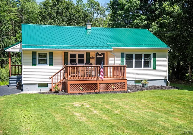 Photo 3 of Single family home for sale at 4340 Kinney Gulf Rd, Cortland, NY 13045 | MLS# S1700442 | Listing updated on 2026-08-02
