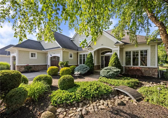 3rd image of 385 Coastal View Dr, Webster, NY 14580 | MLS# R1700787
