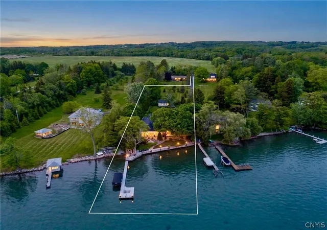 1st image of 3193b E Lake Rd, Skaneateles, NY 13152 | MLS# S1699293