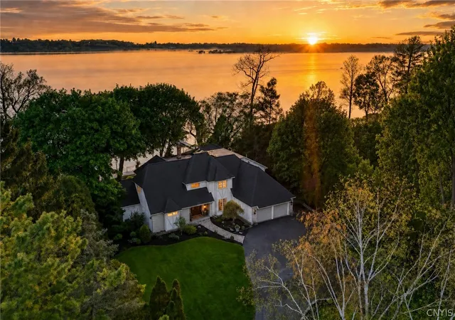 2nd image of 3193b E Lake Rd, Skaneateles, NY 13152 | MLS# S1699293