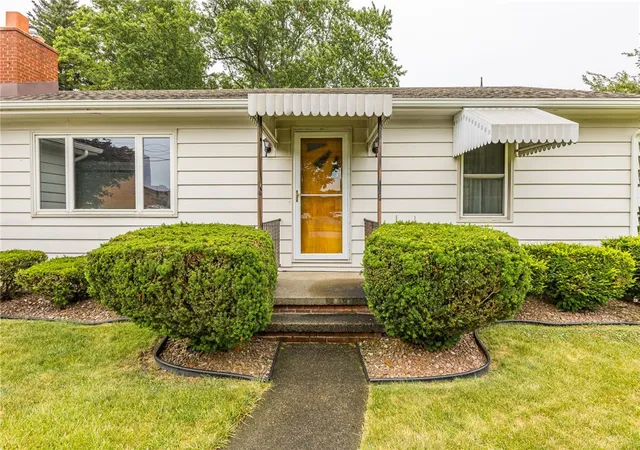 Photo 3 of Sale Pending at 36 Chandler Ave, Batavia, NY 14020 | MLS# R1700798 | Listing updated on 2026-07-29