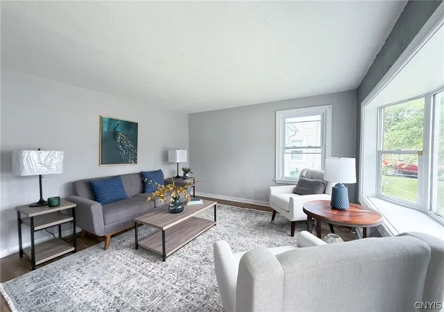 5th image of 125 Merritt Pl, New Hartford, NY 13413 | MLS# S1700802