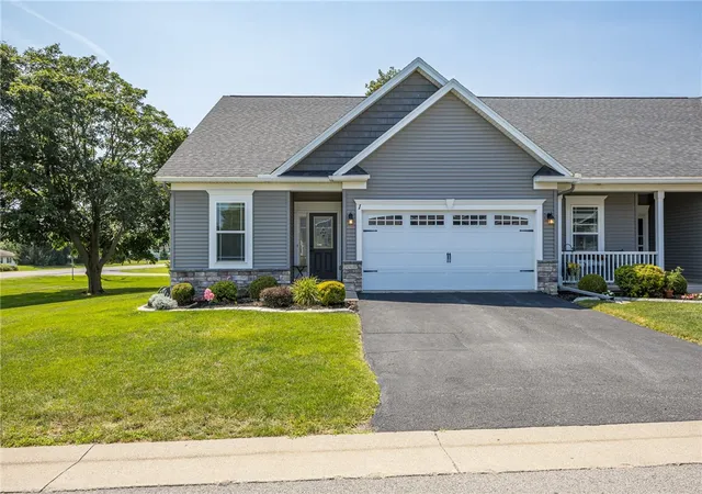 1st image of 1 Cedar Cove Trl, Rochester, NY 14606 | MLS# R1699643