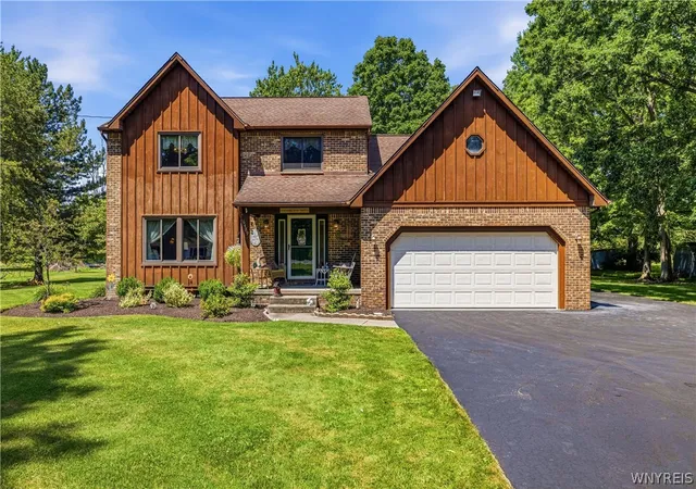 1st image of 6489 Tonawanda Creek Rd, Lockport Town, NY 14094 | MLS# B1700619