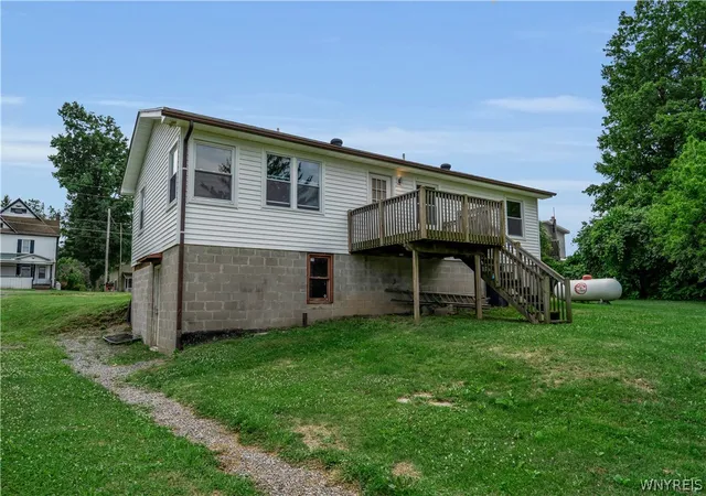 Photo 3 of Sale Pending at 1367 Church St, Basom, NY 14013 | MLS# B1699968 | Listing updated on 2026-08-02