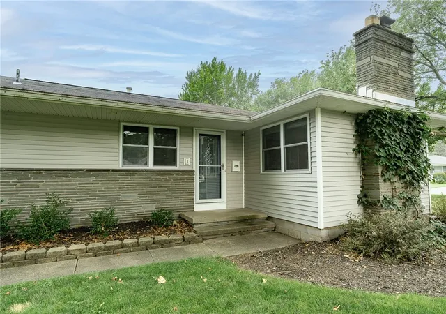 3rd image of 167 Willowen Dr, Rochester, NY 14609 | MLS# R1700087