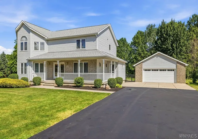1st image of 535 Pletcher Rd, Lewiston, NY 14092 | MLS# B1700578