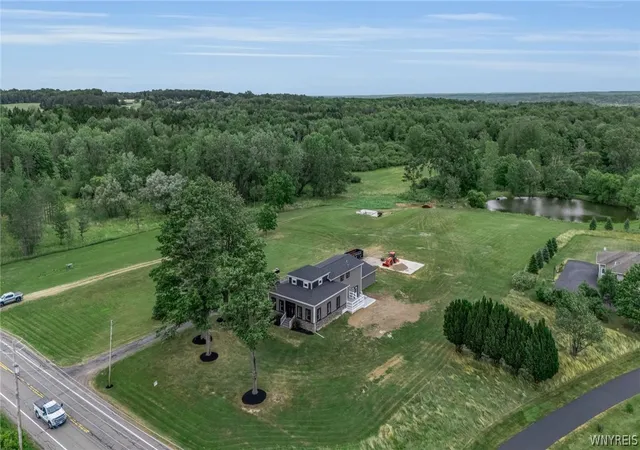 40th image of 664 Davis Rd, East Aurora, NY 14052 | MLS# B1700868