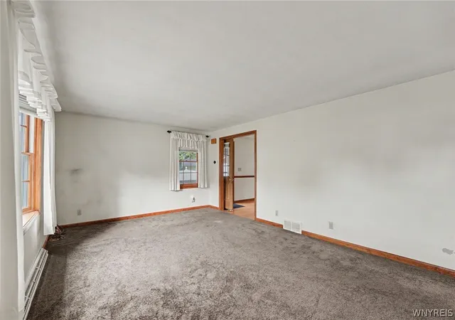 4th image of 6334 Dorchester Rd, Lockport Town, NY 14094 | MLS# B1700077