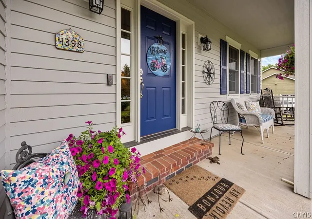 Photo 4 of Sale Pending at 4398 Twin Pines Dr, Manlius, NY 13104 | MLS# S1700758 | Listing updated on 2026-07-30