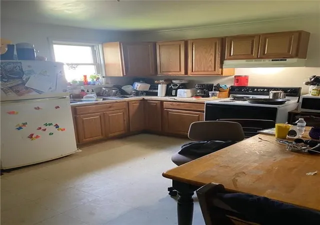 11th image of 329 E Market Street Ext, Corning, NY 14830 | MLS# R1700579