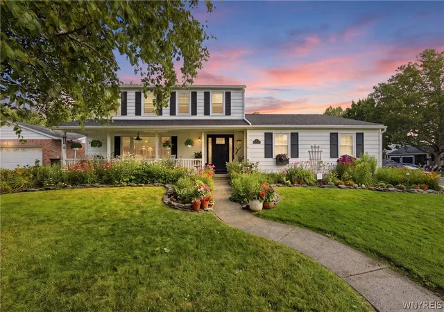 2nd image of 53 Willowgrove E, Tonawanda, NY 14150 | MLS# B1700781
