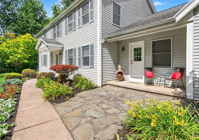 2nd image of 46 Deertrack Ln, Brockport, NY 14420 | MLS# R1700823