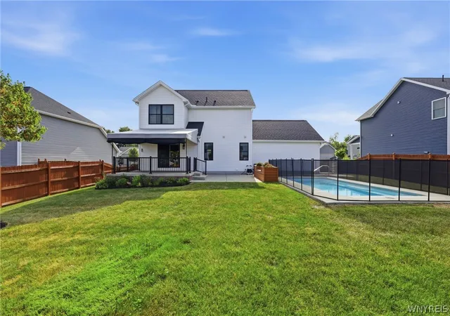 4th image of 51 Vista Ct, West Seneca, NY 14224 | MLS# B1700431