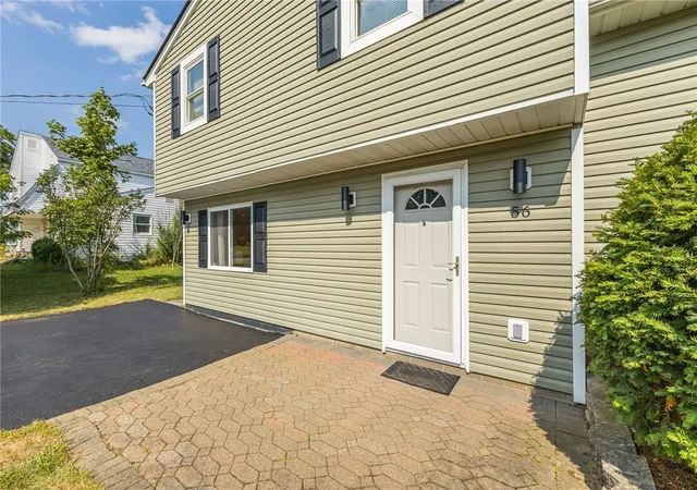 Photo 2 of Single family home for sale at 56 Gannett Rd, Farmington, NY 14425 | MLS# R1699918 | Listing updated on 2026-07-30