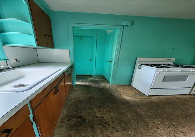 Photo 3 of Sale Pending at 103 Florack St, Rochester, NY 14621 | MLS# R1700650 | Listing updated on 2026-07-30
