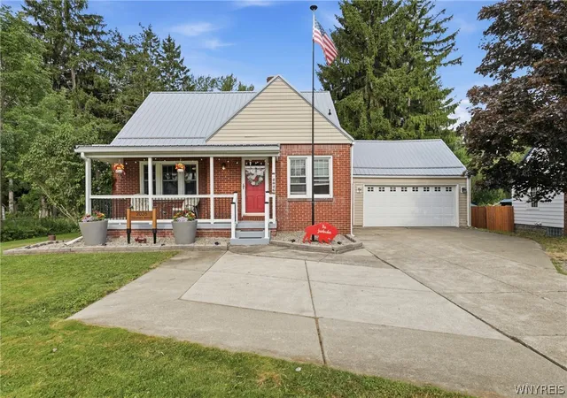 2nd image of 2026 Transit Rd, Buffalo, NY 14224 | MLS# B1700703