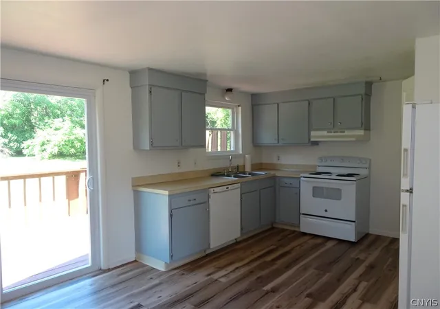 4th image of 133 - 135 Tuller Rd, Syracuse, NY 13212