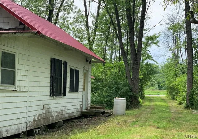 21st image of 9078 Wilson Cove Rd, Canastota, NY 13032 | MLS# S1700485