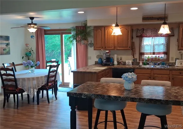 5th image of 7122 Salt Rd, Clarence Center, NY 14032 | MLS# B1699550
