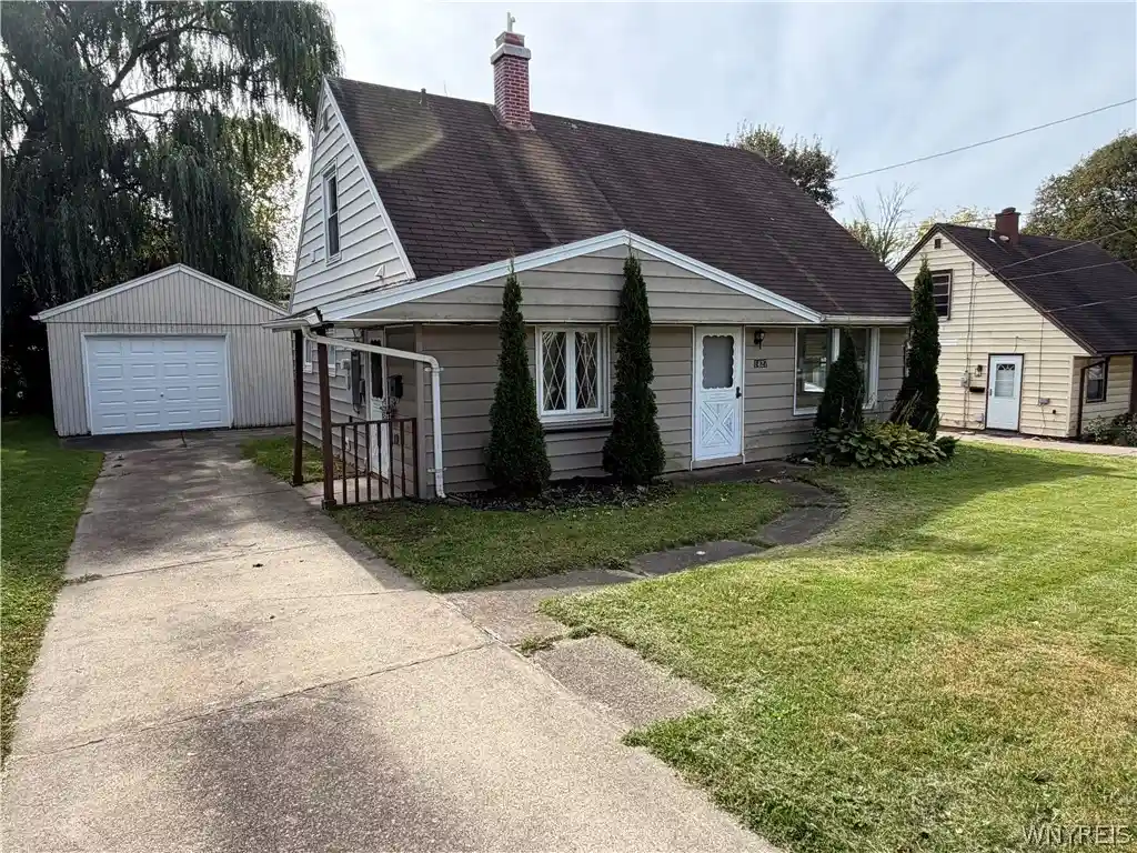 Photo 1 of Single family home for sale at 1427 Lafayette Ave, Niagara Falls, NY 14305 | MLS# B1700977 | Listing updated on 2026-10-10