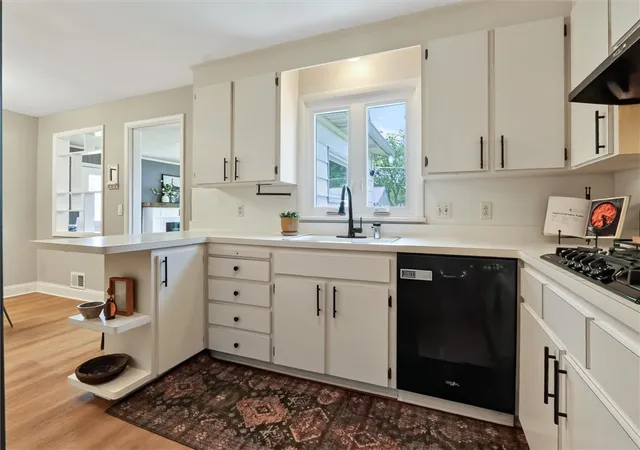 Photo 3 of Sale Pending at 38 Stanridge Ct, Rochester, NY 14617 | MLS# R1700994 | Listing updated on 2026-07-30