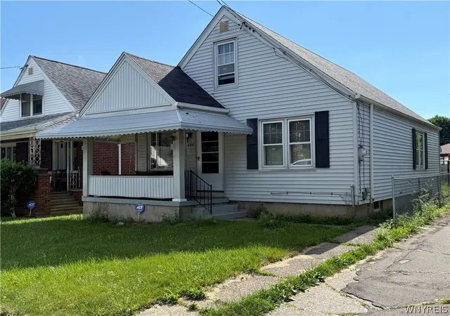 2nd image of 484 22nd St, Niagara Falls, NY 14303 | MLS# B1700752