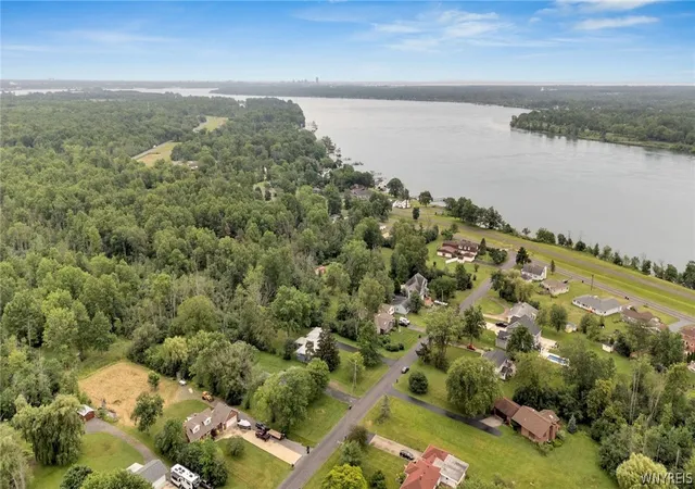 33rd image of 597 Alt Blvd, Grand Island, NY 14072 | MLS# B1697224
