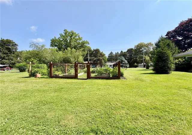 4th image of 103 French Rd, Pittsford, NY 14618 | MLS# R1700215