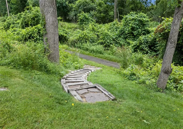 5th image of 103 French Rd, Pittsford, NY 14618 | MLS# R1700215