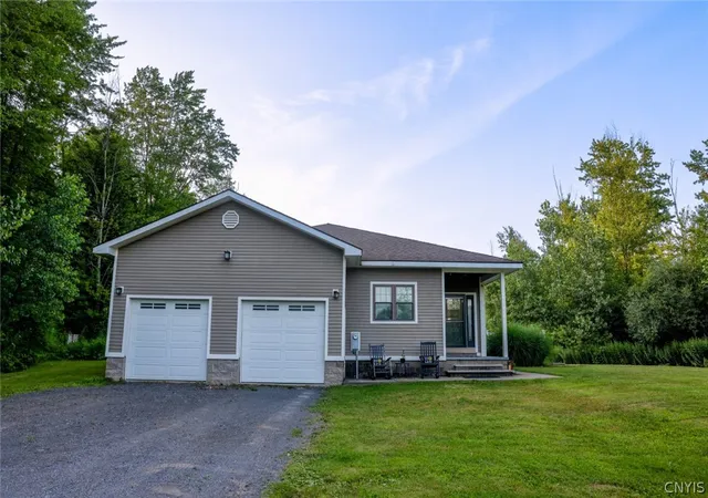 1st image of 394 Maple Ave, Fulton, NY 13069 | MLS# S1700813