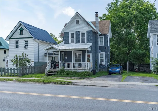 16th image of 689 Leray St, Watertown, NY 13601 | MLS# S1695399