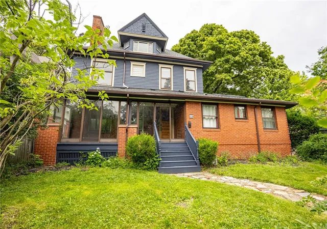 1st image of 809 South Ave, Rochester, NY 14620 | MLS# R1699093