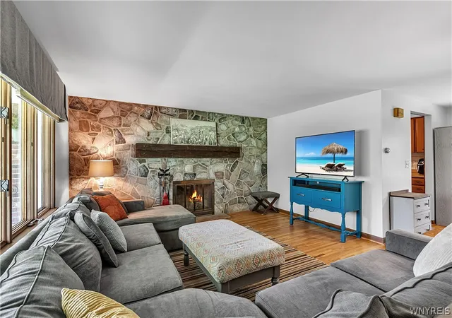 4th image of 5872 Kamner Dr, Clarence Center, NY 14032 | MLS# B1700988