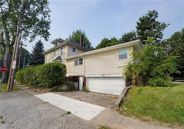Listing Photo 5 - Condo for sale in building located at 1676 Clifford Ave, Rochester, NY 14609