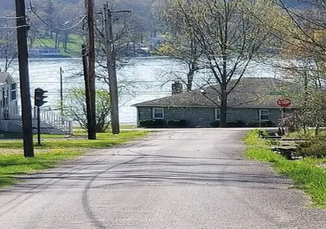 5th image of 9548 Hickory Sylpk Row, Hammondsport, NY 14840 | MLS# R1701079