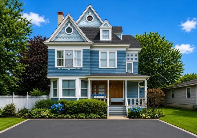 Photo 1 of Single family home for sale at 289 Fall St, Seneca Falls, NY 13148 | MLS# R1700844 | Listing updated on 2026-07-23
