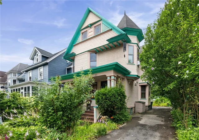 Photo 3 of Sale Pending at 23 Hobart St, Rochester, NY 14611 | MLS# R1700296 | Listing updated on 2026-08-01