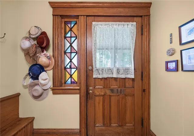 Photo 5 of Sale Pending at 23 Hobart St, Rochester, NY 14611 | MLS# R1700296 | Listing updated on 2026-08-01